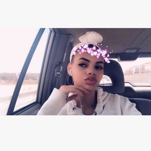 Meet your Posher, Alie